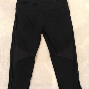 Black Fabletics leggings